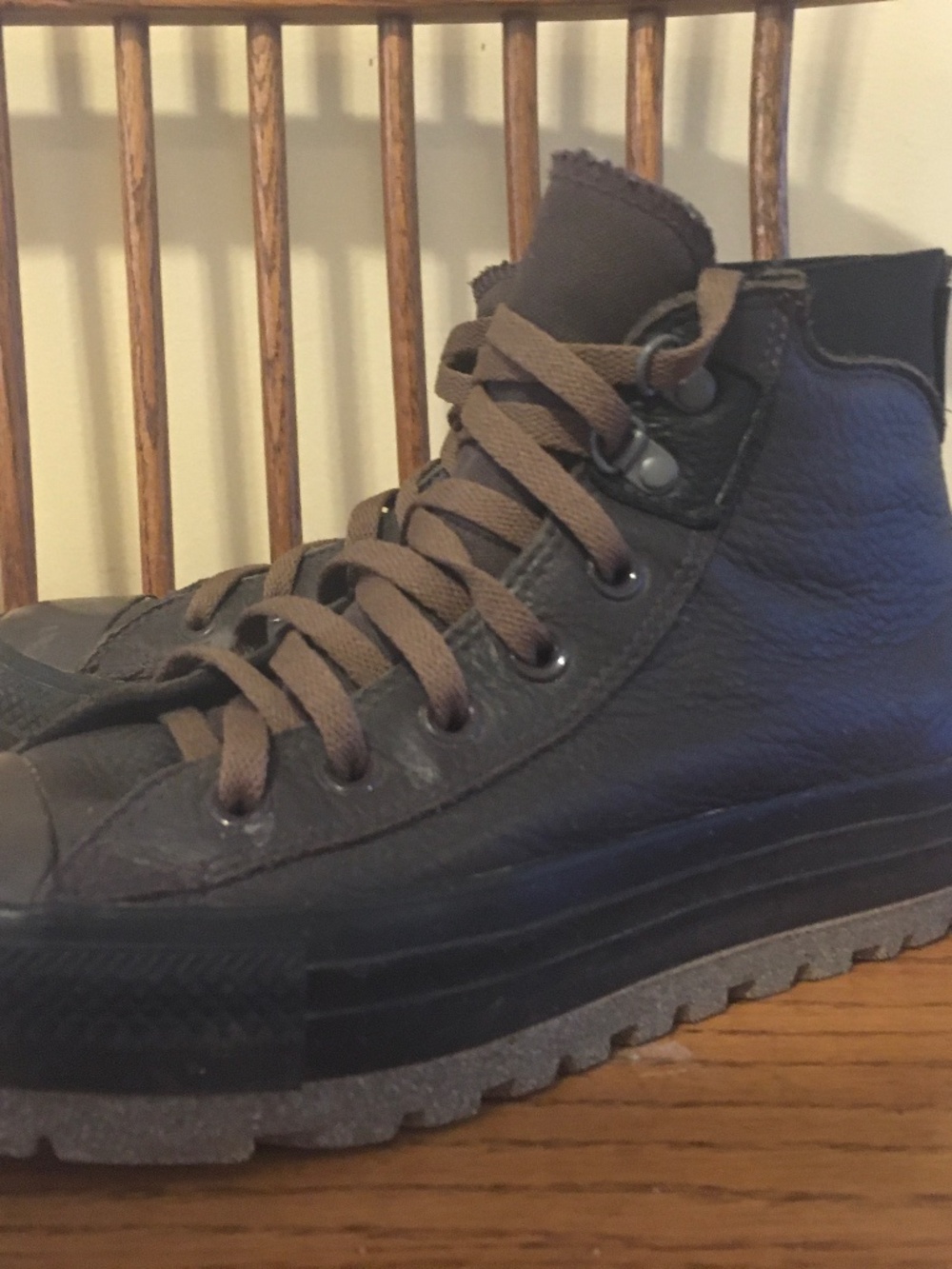 All Star Converse Chuck Taylor Brown Leather Size 6
